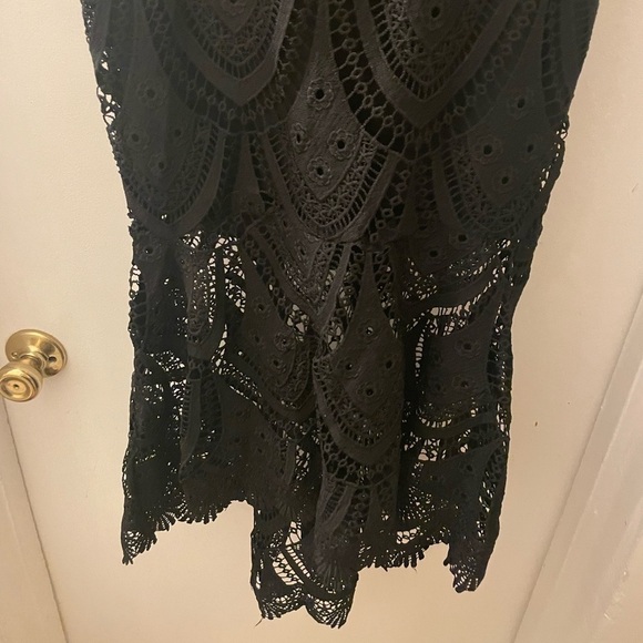 Lulu’s black midi dress size Small - Picture 3 of 9